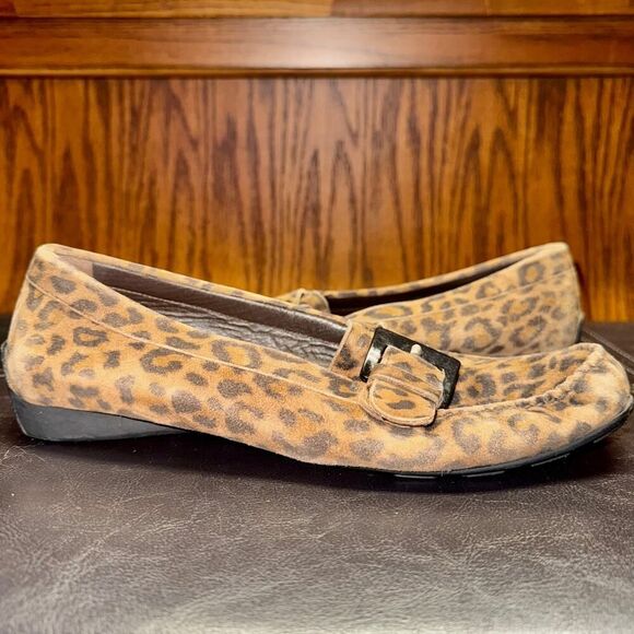 Stuart Weitzman Buckleberry Brown Black Cheetah Print Suede Loafers - Size 6.5 - Picture 6 of 11